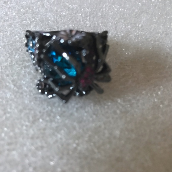 Vintage Jewelry - Elegant Blue and Pink Gemstone Ring